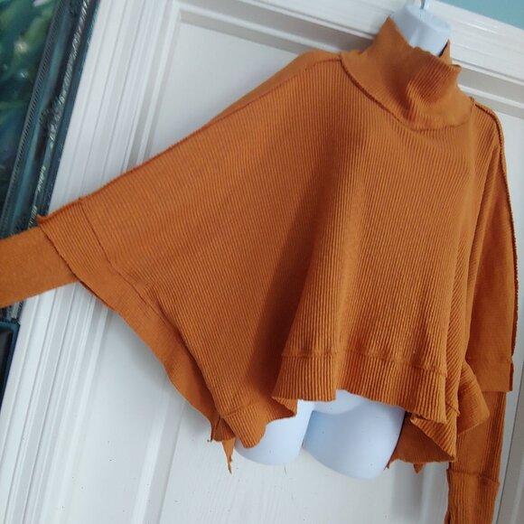 We The Free Rust Ribbed Mock Neck Oversize Crop Batwing Over L-Sleeve Shirt S - Picture 7 of 15